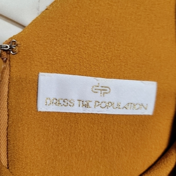 Dress the Population Norah Dress in Honey Small Long Sleeve Plunge Bodycon - Picture 7 of 12